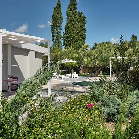 Matina - 350m From The Beach, By Zantewize